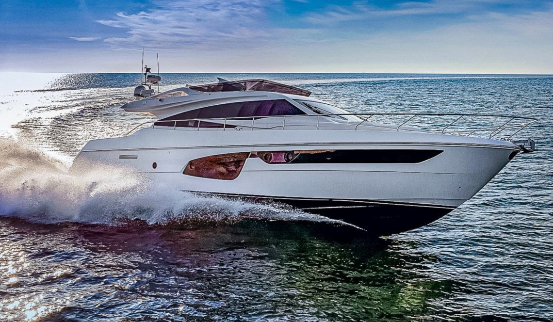 FERRETTI 650_Roussey Yachting