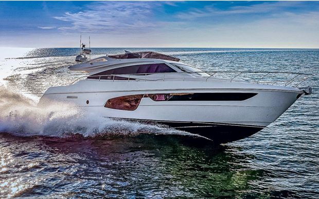 FERRETTI 650_Roussey Yachting